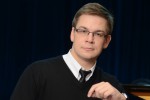Михаил Александрович Маркин — исполнительный директор  студии современных искусств MagicVoice в одинцовском районе.