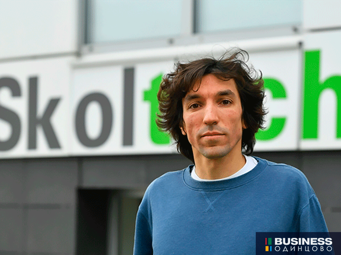 Профессор Сколтеха, завсектором молекулярной эволюции ИППИ РАН Георгий Базыкин Профессор Сколтеха, завсектором молекулярной эволюции ИППИ РАН Георгий Базыкин