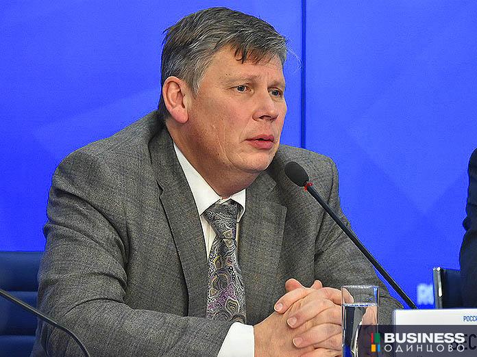 Владимир Бессонов, доктор биологических наук, руководитель Лаборатории химии пищевых продуктов НИИ питания РАМН Владимир Бессонов, доктор биологических наук, руководитель Лаборатории химии пищевых продуктов НИИ питания РАМН