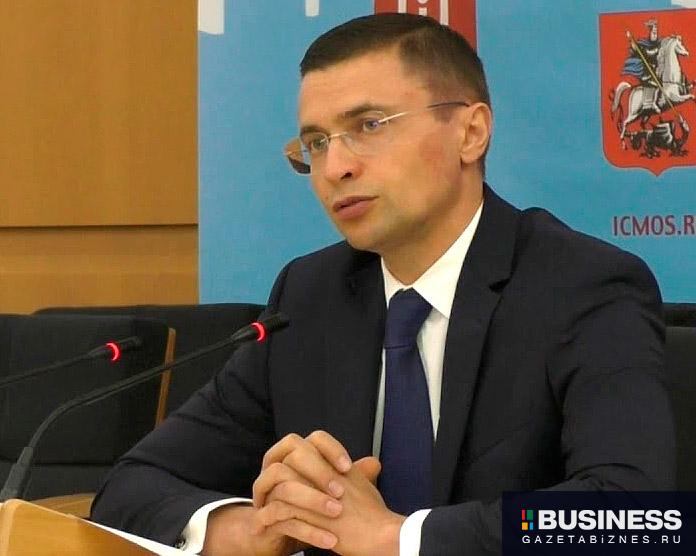 Рафик Загрутдинов, руководитель департамента строительства Москвы Рафик Загрутдинов, руководитель департамента строительства Москвы