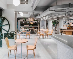 Arket в ТЦ Метрополис (Москва)